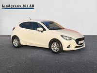 Begagnad Mazda 2 Vision 90 HK (66 kW) 2016 Grå metallic Halvkombi