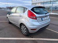 Begagnad Ford Fiesta 75 HK (55 kW) 2010 Halvkombi