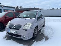 Begagnad Citroën C2 74 HK (54 kW) 2004 Silver Halvkombi
