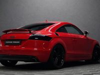 Begagnad Audi TT S-Line 250 HK (183 kW) 2007 Röd Sportkupé