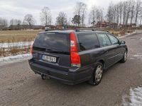 Begagnad Volvo V70 Business Edition 140 HK (102 kW) 2006 Grå Kombi
