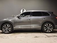 begagnad VW Touareg 3.0 V6 TDI 286 HK 4M EXECUTIVE DRAG 21"