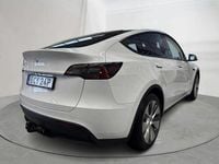 Begagnad Tesla Model Y RWD 250 kW (340 HK) 2023 Vit SUV