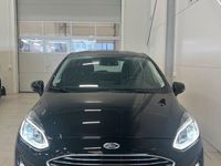 begagnad Ford Fiesta TITANIUM 5-DORRAR 1.0T manuell 2020, Halvkombi