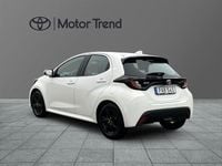 Begagnad Toyota Yaris Hybrid Active 117 HK (86 kW) 2023 Vit