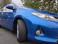 Begagnad Toyota Auris Hybrid 136 HK (100 kW) 2013