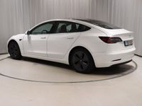 begagnad Tesla Model 3 Long Range AWD 440hk Dragkrok Kamera Navigation