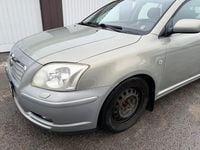 Begagnad Toyota Avensis 147 HK (108 kW) 2004 Kombi