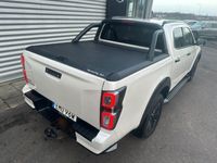 begagnad Isuzu D-Max Crew Cab 1.9 4WD XRX Värmare 2021, Pickup