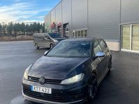 Begagnad VW Golf VII R 301 HK (221 kW) 2014 Svart Halvkombi