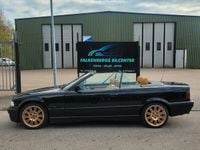 Begagnad BMW 320 Cabriolet 150 HK (110 kW) 1996 Svart Cab
