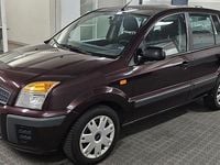 Begagnad Ford Fusion Style 101 HK (74 kW) 2010 Röd Halvkombi