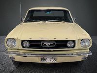 Begagnad Ford Mustang GT 228 HK (167 kW) 1966 Gul Sedan