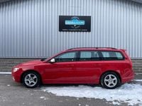 Begagnad Volvo V70 R-Design 116 HK (85 kW) 2012 Röd Kombi