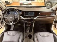 Begagnad Kia Niro Advance 141 HK (103 kW) 2020 Vit SUV