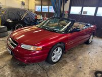 Begagnad Chrysler Stratus 163 HK (119 kW) 1998 Rödmetallic Cab