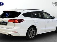 Begagnad Ford Focus ST-Line X 155 HK (114 kW) 2022 Vit Kombi