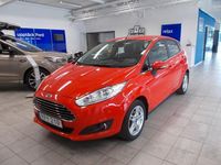 Begagnad Ford Fiesta Titanium 81 HK (59 kW) 2014 Röd (colorado red) Halvkombi