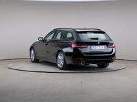 Begagnad BMW 330e 292 HK (214 kW) 2022 Svart (black (solid)) Kombi