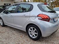 begagnad Peugeot 208 5-dörrar 1.2 VTi *Bensin *6000 mil