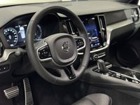 Begagnad Volvo V60 R-Design 340 HK (250 kW) 2021 Silver Kombi