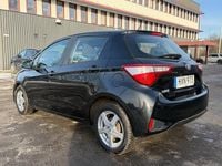 Begagnad Toyota Yaris Multidrive S 112 HK (82 kW) 2018 Svart