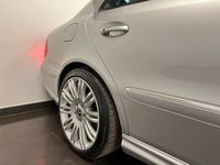 begagnad Mercedes E500 5GTronic 306hk Avantgarde|AMG Paket|Pano