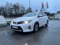 Begagnad Toyota Auris Touring Sports Executive 124 HK (91 kW) 2013 Kombi