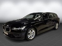 Begagnad Volvo V60 Momentum 197 HK (144 kW) 2021 Svart Kombi