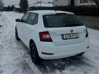 Begagnad Skoda Fabia 95 HK (69 kW) 2019 Laser white f3f Halvkombi