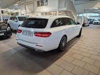 Begagnad Mercedes E220 Avantgarde 194 HK (142 kW) 2016 Vit Kombi
