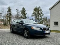 begagnad Volvo V70 2.0 Flexifuel | Lågmilare | Drag | Värmare