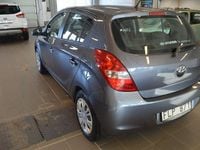 Begagnad Hyundai i20 Select 78 HK (57 kW) 2010 Mörkgrå Halvkombi