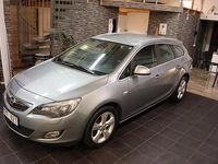 Begagnad Opel Astra 131 HK (96 kW) 2012 Grå Kombi