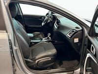 Begagnad Kia Ceed Advance 141 HK (103 kW) 2020 Halvkombi