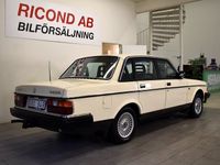 begagnad Volvo 240 GL 2.3 AUTOMAT 115HK SUPERFIN SKATTEFRI