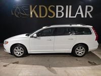Begagnad Volvo V70 Momentum 163 HK (119 kW) 2012 Vit Kombi