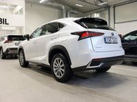 begagnad Lexus NX300h AWD 2.5 AWD E-CVT Keyless Skinn B-Kamera 197hk