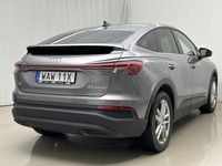 Begagnad Audi Q4 Sportback e-tron Advanced 150 kW (204 HK) 2024 Grå SUV