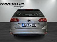 begagnad VW Golf VII Sportscombi Highline TSI 140hk Backkamera|Dragkrok