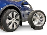 Begagnad Tesla Model Y Long Range AWD 378 kW (514 HK) 2023 Blå SUV