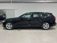 Begagnad Volvo V60 Momentum 192 HK (141 kW) 2020 Svart Kombi