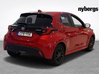 begagnad Toyota Yaris Hybrid CVT