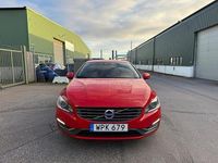 Begagnad Volvo V60 Momentum 181 HK (133 kW) 2014 Röd Kombi