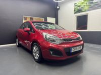 Begagnad Kia Rio 84 HK (61 kW) 2014 Röd Halvkombi