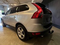 begagnad Volvo XC60 2.4D AWD Geartronic Momentum / Drag