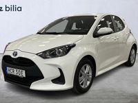 Begagnad Toyota Yaris Hybrid Active 117 HK (86 kW) 2022 Vit Halvkombi