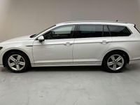 Begagnad VW Passat R-line 200 HK (147 kW) 2022 Vit Kombi