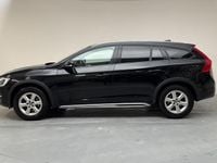 Begagnad Volvo V60 CC Momentum 190 HK (139 kW) 2016 Svart Kombi