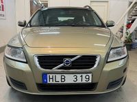 Begagnad Volvo V50 Kinetic 109 HK (80 kW) 2009 Grön Kombi